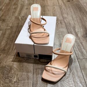 NWT Dolce Vita Noles Natural and White Leather Sandals SZ 11
